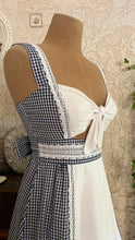 Load image into Gallery viewer, Rare 1970’s Vintage Gingham Calico Front Tie Gunne Sax Maxi Sundress