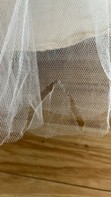 Load image into Gallery viewer, Breathtaking 1950’s Vintage White Tulle and Lace Bridal Gown Wedding Dress