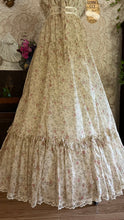 Load image into Gallery viewer, Deadstock 1970’s Vintage Floral Print Strapless Gunne Sax Dress