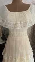 Load image into Gallery viewer, Butter Cream Cotton Crepe 1970’s 1980’s Vintage Off Shoulder Dress
