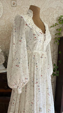 Load image into Gallery viewer, 1970’s vintage Blue Roses and Blueberry Print Voile Gunne Sax dress