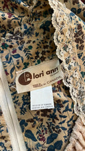 Load image into Gallery viewer, Unreal 1970’s Vintage Botanical Print dress from Canada
