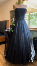 Load image into Gallery viewer, Perfect 1950’s Vintage Black Tulle Gown with Tiered Pockets