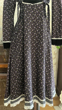 Load image into Gallery viewer, Sun Kissed 1970’s Vintage Black Calico and Velveteen Side Tie Gunne Sax Dress