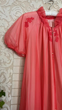 Load image into Gallery viewer, Pretty 1950’s 1960s coral pink chiffon peignoir robe by Kayser