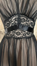 Load image into Gallery viewer, 1950’s Vintage Black and Peach Chiffon Illusion Vanity Fair Peignoir Nightgown 32