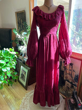 Load image into Gallery viewer, 1970’s Vintage Burgundy Pomegranate Seersucker Dress by Joy Stevens