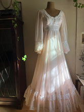 Load image into Gallery viewer, 1970’s Vintage Pale Tea Rose Pink Gunne Sax Maxi Dress
