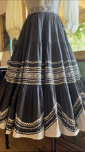 Load image into Gallery viewer, Fantastic 1940’s Vintage Dove Grey Patio Skirt by Porters Frontier Fashions