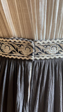 Load image into Gallery viewer, Fantastic 1940’s Vintage Dove Grey Patio Skirt by Porters Frontier Fashions