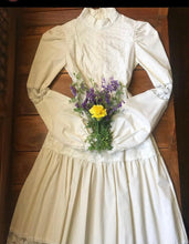 Load image into Gallery viewer, 1970's vintage Gunne Sax Ivory Poplin and Lace maxi dress