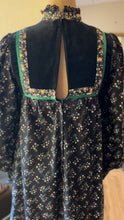 Load image into Gallery viewer, Authentic 1970’s Vintage Black Calico and Velveteen Trapeze Gunne Sax Midi Dress