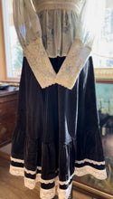 Load image into Gallery viewer, 1970’s Vintage Black Velveteen Gunne Sax Skirt
