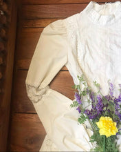 Load image into Gallery viewer, 1970's vintage Gunne Sax Ivory Poplin and Lace maxi dress
