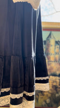 Load image into Gallery viewer, 1970’s Vintage Black Velveteen Gunne Sax Skirt