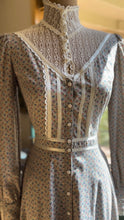 Load image into Gallery viewer, Authentic 1970’s Vintage Gray Calico Gunne Sax Midi Dress