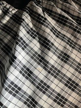 Load image into Gallery viewer, 1980’s Vintage Plaid Taffeta Strapless Gunne Sax Party Dress