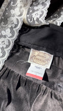Load image into Gallery viewer, 1970’s Vintage Black Velveteen Gunne Sax Skirt