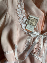 Load image into Gallery viewer, 1970’s Vintage Pale Tea Rose Pink Gunne Sax Maxi Dress