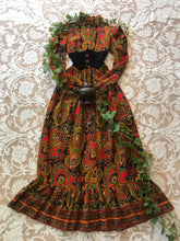 Load image into Gallery viewer, Psychedelic 1970’s vintage Tracy Petites Paisley Print dress