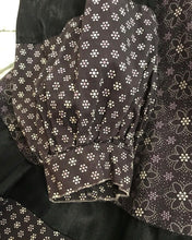 Load image into Gallery viewer, Authentic 1970’s Vintage Black Calico and Velveteen Gunne Sax Dress