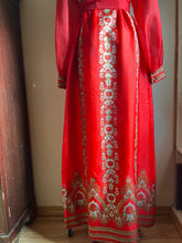 Load image into Gallery viewer, 1970’s Vintage Silver and Gold Print Hostess Dress by Alfred Shaheen