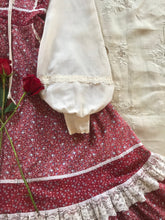 Load image into Gallery viewer, Beautiful 1970's vintage Winter Berry Calico Gunne Sax dress