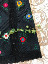 Load image into Gallery viewer, Amazing 1970's vintage Mexican bridal dress