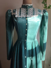 Load image into Gallery viewer, Incredible Sage Green Velveteen Gunne Sax