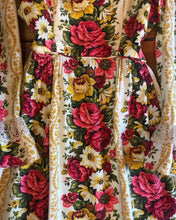 Load image into Gallery viewer, Authentic 1960’s vintage wallpaper print dress by Lorrie Deb of San Francisco
