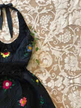 Load image into Gallery viewer, Amazing 1970's vintage Mexican bridal dress