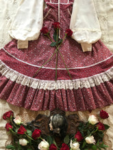 Load image into Gallery viewer, Beautiful 1970's vintage Winter Berry Calico Gunne Sax dress
