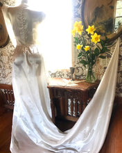 Load image into Gallery viewer, 1930’s 1940’s vintage platinum liquid satin wedding gown
