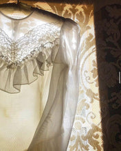 Load image into Gallery viewer, Beautiful 1940’s 1950’s vintage prairie bridal gown