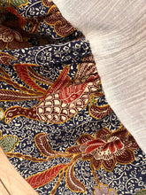 Load image into Gallery viewer, 1970’s vintage crepe and batik cotton dress by Vicky Vaughn