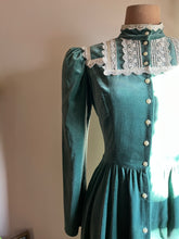 Load image into Gallery viewer, Incredible Sage Green Velveteen Gunne Sax