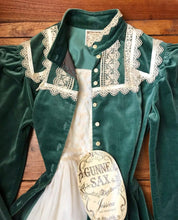 Load image into Gallery viewer, Incredible Sage Green Velveteen Gunne Sax