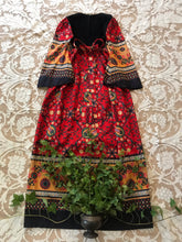 Load image into Gallery viewer, Authentic 1970’s vintage paisley print dress
