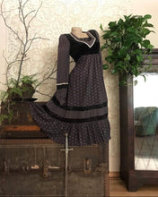 Load image into Gallery viewer, Authentic 1970’s Vintage Black Calico and Velveteen Gunne Sax Dress