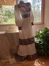 Load image into Gallery viewer, 1970’s vintage crepe and batik cotton dress by Vicky Vaughn
