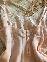 Load image into Gallery viewer, Beautiful 1930’s vintage tea rose pink step in teddy