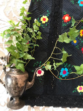 Load image into Gallery viewer, Amazing 1970's vintage Mexican bridal dress