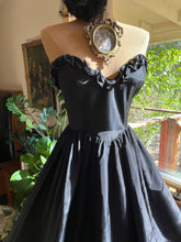 Load image into Gallery viewer, Darling 1970’s Vintage Black Taffeta Strapless Gunne Sax Dress