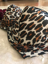 Load image into Gallery viewer, Authentic 1960’s vintage leopard print by Vanity Fair