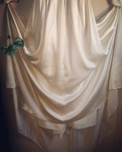 Load image into Gallery viewer, Beautiful antique white silk bridal gown