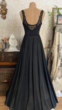 Load image into Gallery viewer, Sultry 1980’s vintage Black Olga nightgown small
