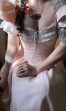 Load image into Gallery viewer, Fairytale 1980’s Vintage Pink Taffeta Puff Sleeve Gunne Sax Dress
