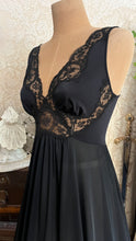 Load image into Gallery viewer, Sultry 1980’s vintage Black Olga nightgown small
