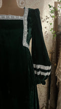 Load image into Gallery viewer, Medieval beauty 1970’s Vintage dark green velvet balloon sleeve dress
