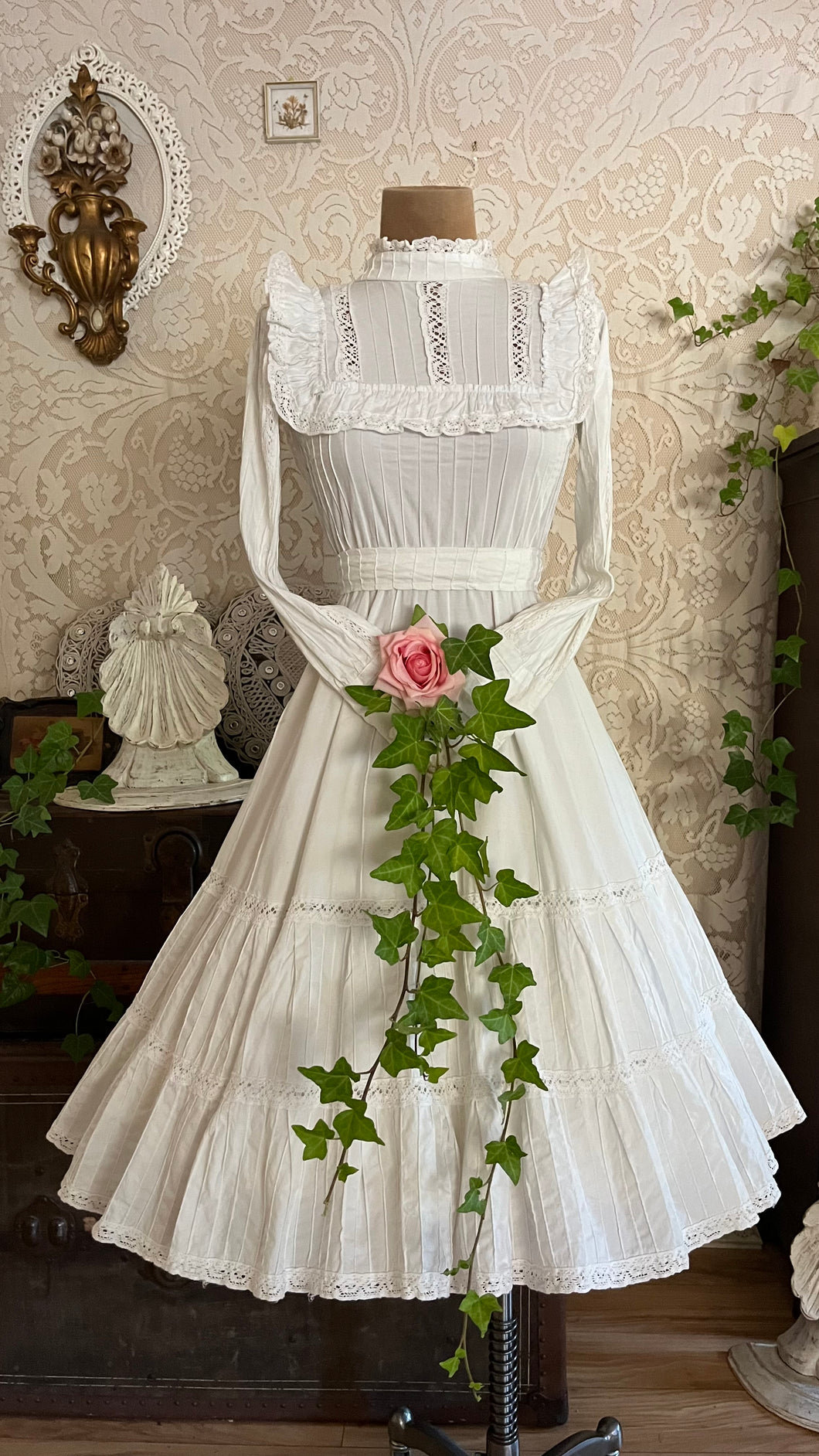 How Sweet! 1970's Vintage White Pintuck Cotton Mexican bridal dress